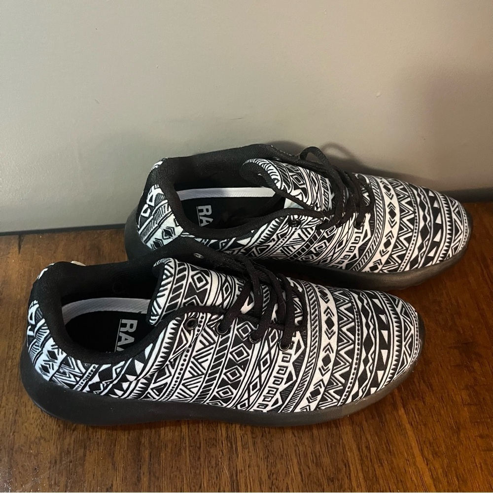 RAAD Shop Sneakers Shoes Black Native American design. Men’s size 7.5.